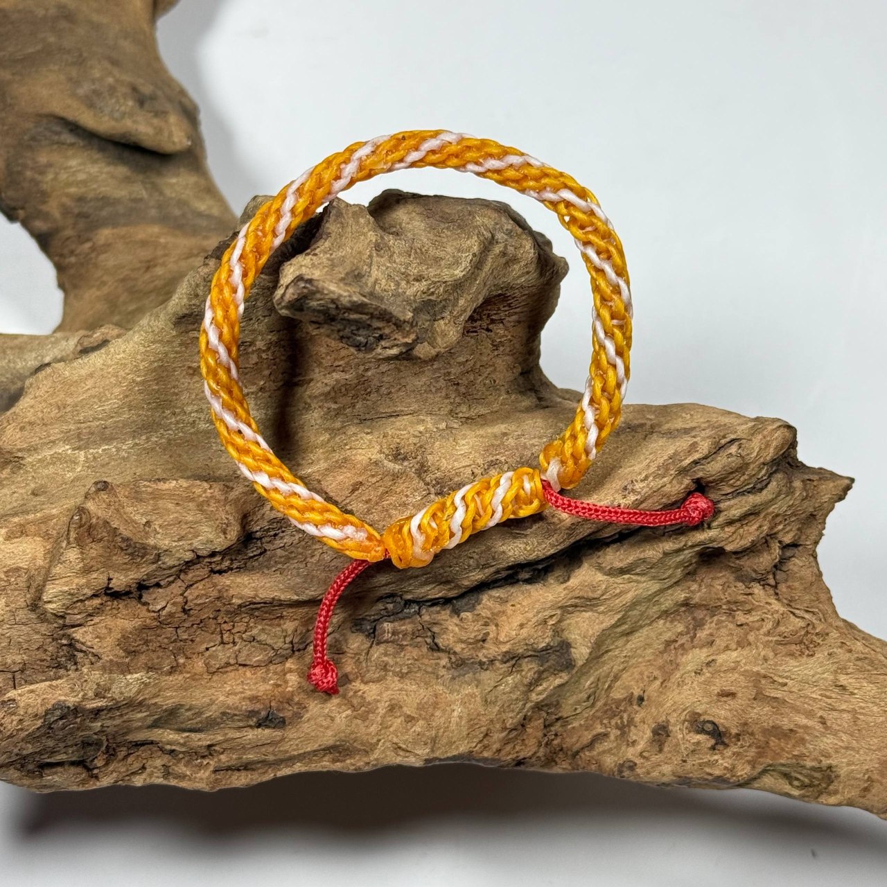 Soi Mer 平安手绳 — Luang Phor Phan 隆婆班 | SAN Pin Selection