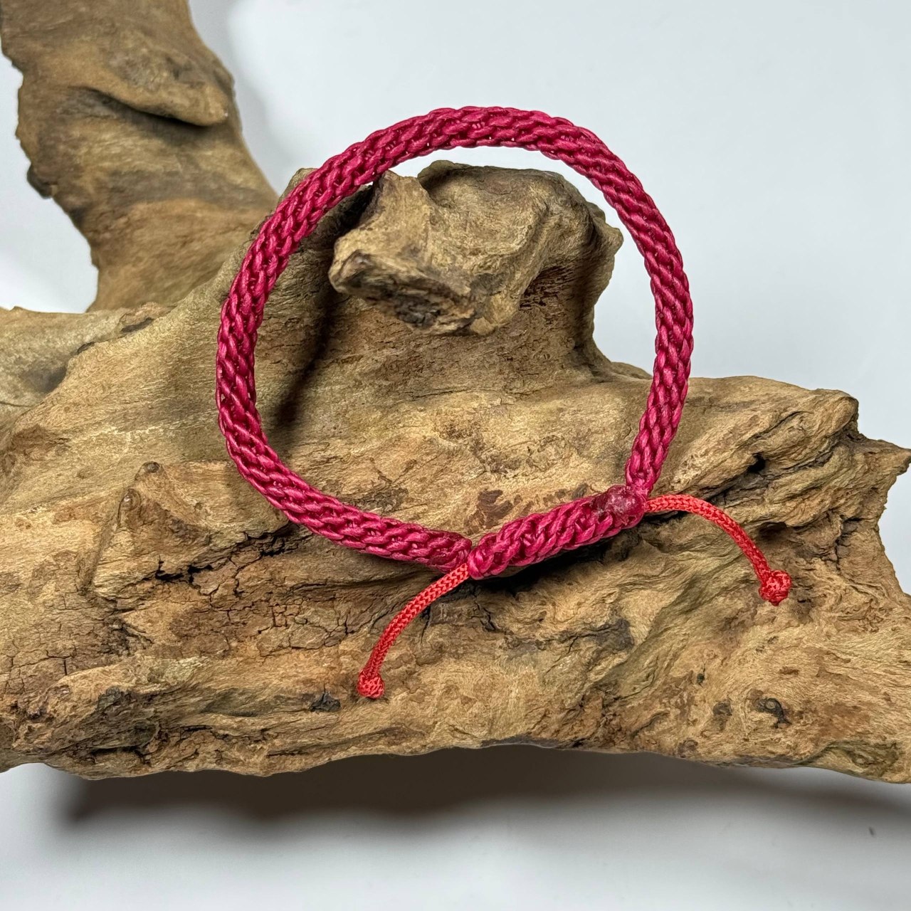 Soi Mer 平安手绳 — Luang Phor Phan 隆婆班 | SAN Pin Selection