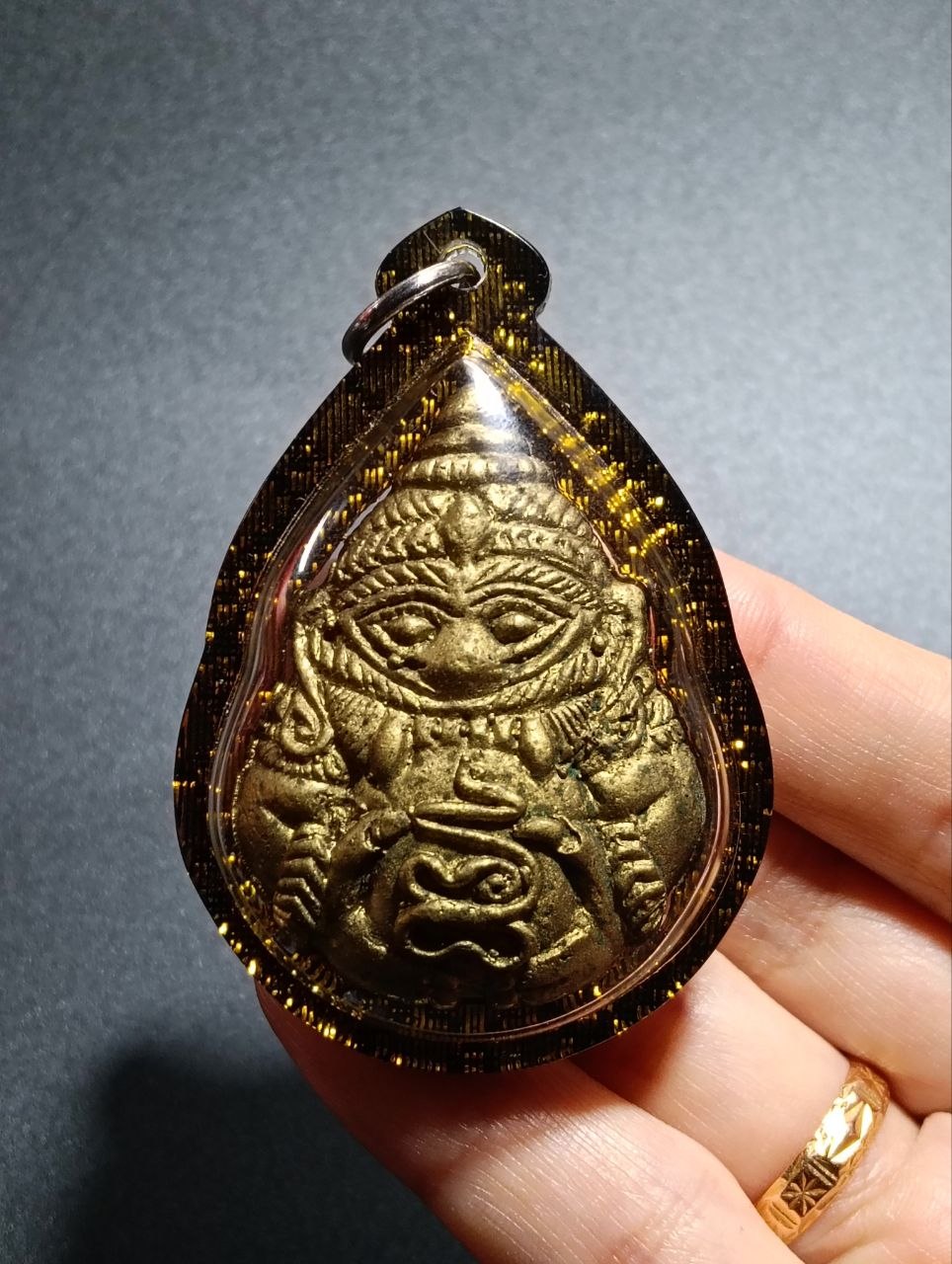 Ac Daeng 拉胡坤平 | SAN Pin Selection