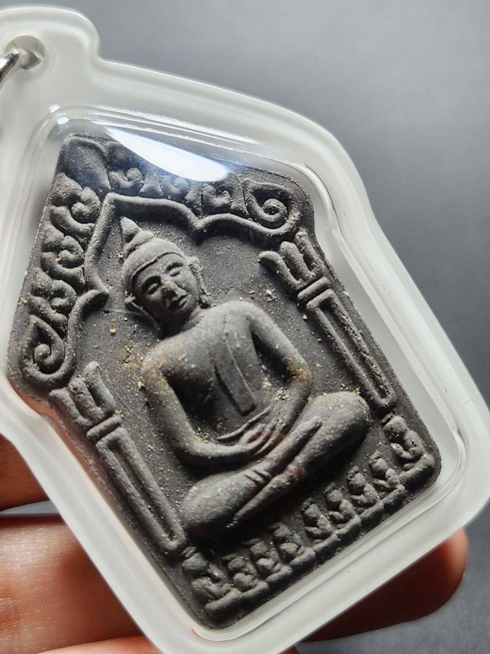 B.E.2562 九童坤平（灰肉版 · 含防水壳） Kruba Tao｜Wat Ubosot Ban Lao | SAN Pin Selection