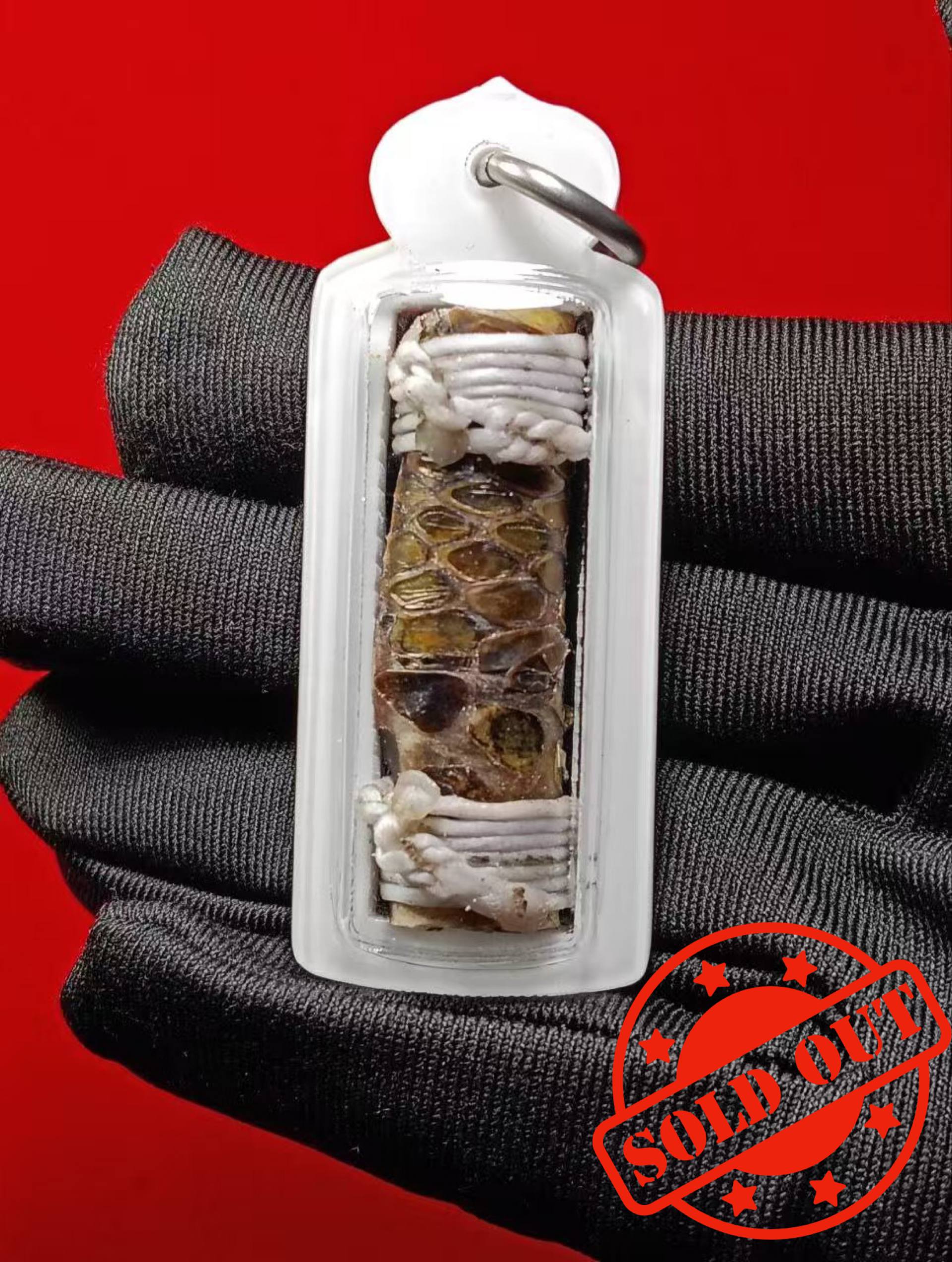 Jin Thai Fo Pai - 啊赞Mek——富裕吸财蛇皮符管 (白色防水壳）现物实拍